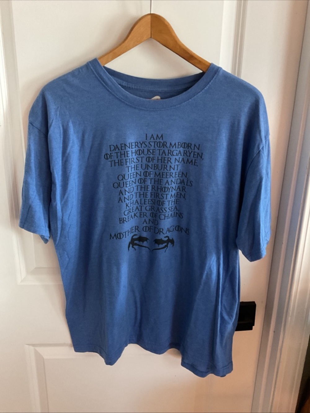 Surf Style - Blue Graphic Daenerys Quote Tee - Men’s Size X-Large